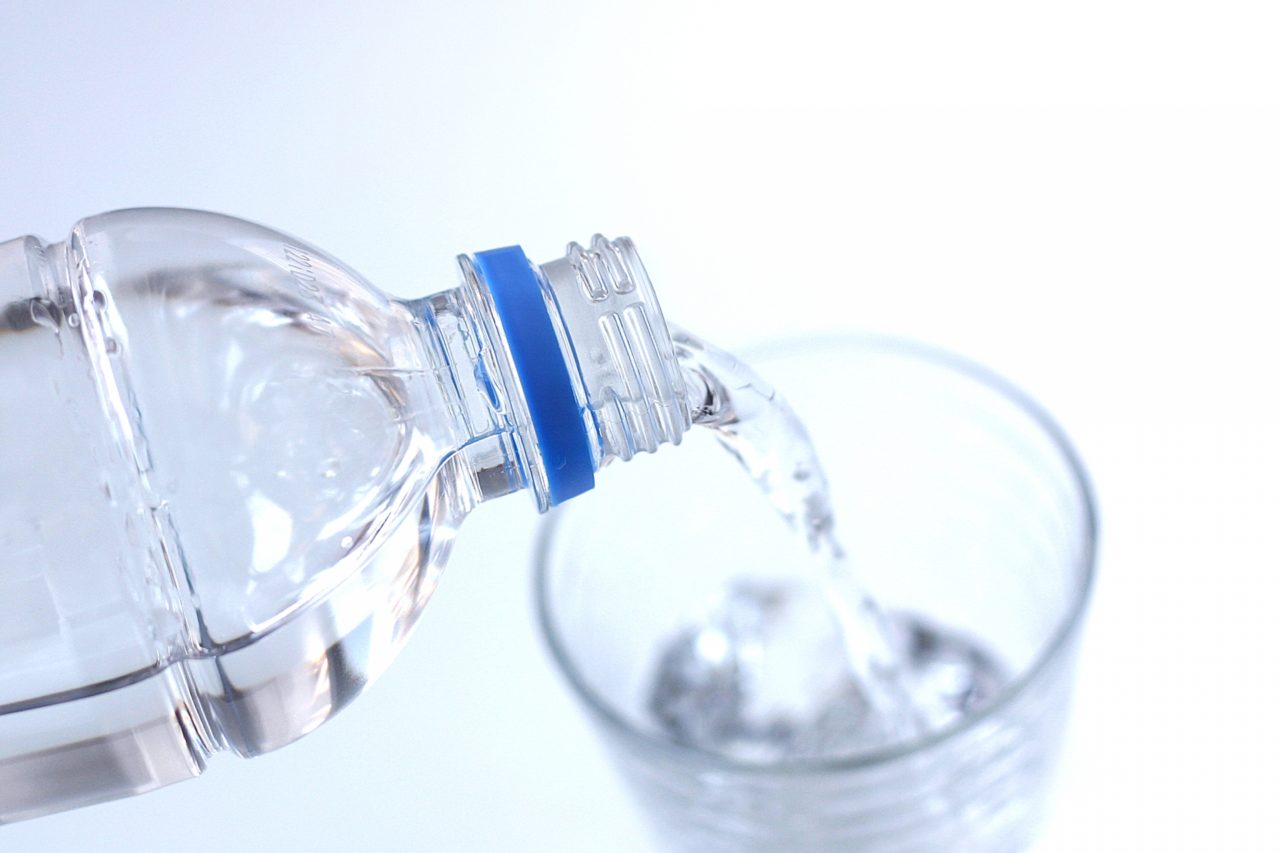 【水は常温保存で何日持つ？】保存方法や期間などについて調べてみた