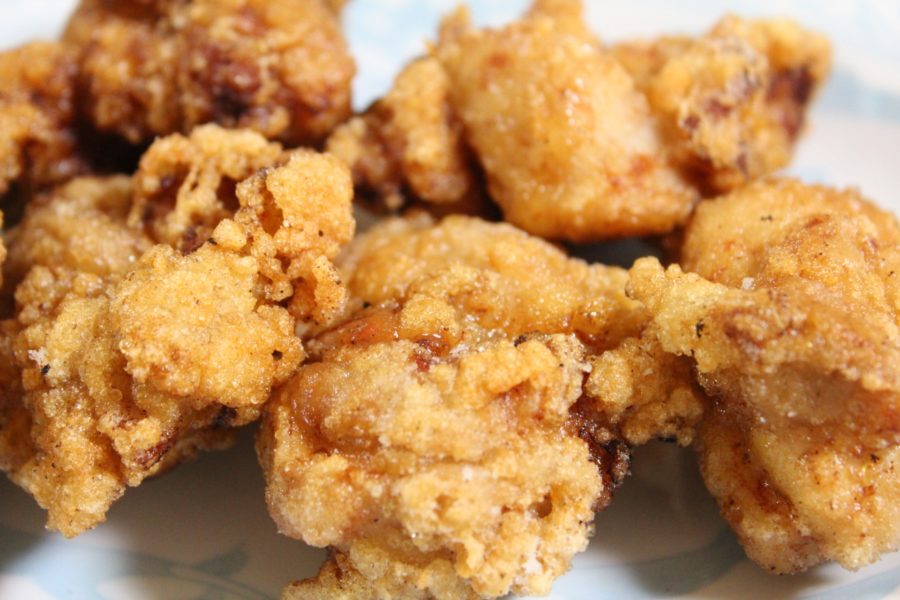 【オススメ③】唐揚げ(皮付き)/1個(30g)94kcal※1gあたり3.1kcal